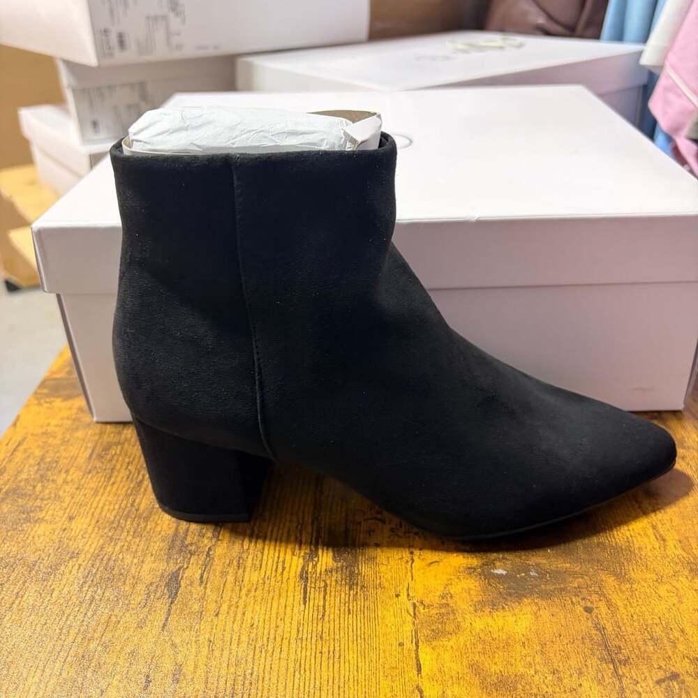 The Drop Jessi Side Zip Block Heel Ankle Boot Size 5 Black Faux Suede